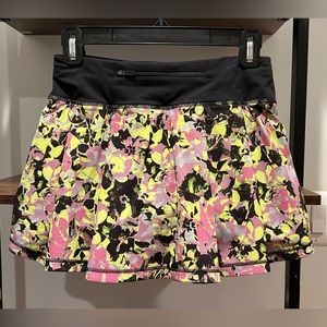 Lululemon PACE RIVAL SKIRT ~ 2 Reg ~ INFD/BLK Inflected Highlight Yellow
